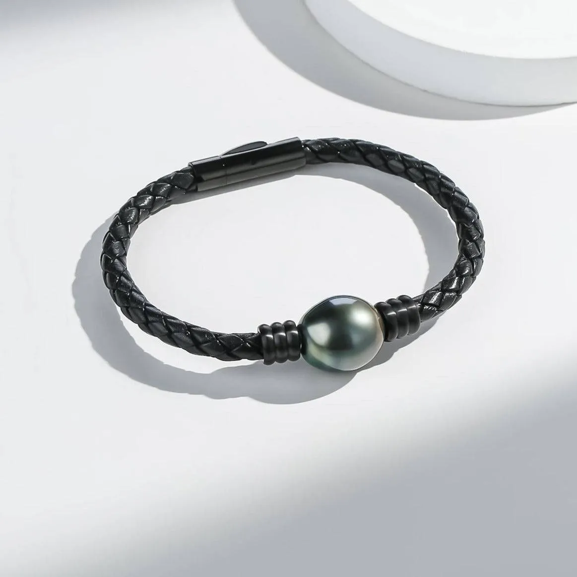 12-14mm Tahitian Baroque Pearl Leather Bracelet