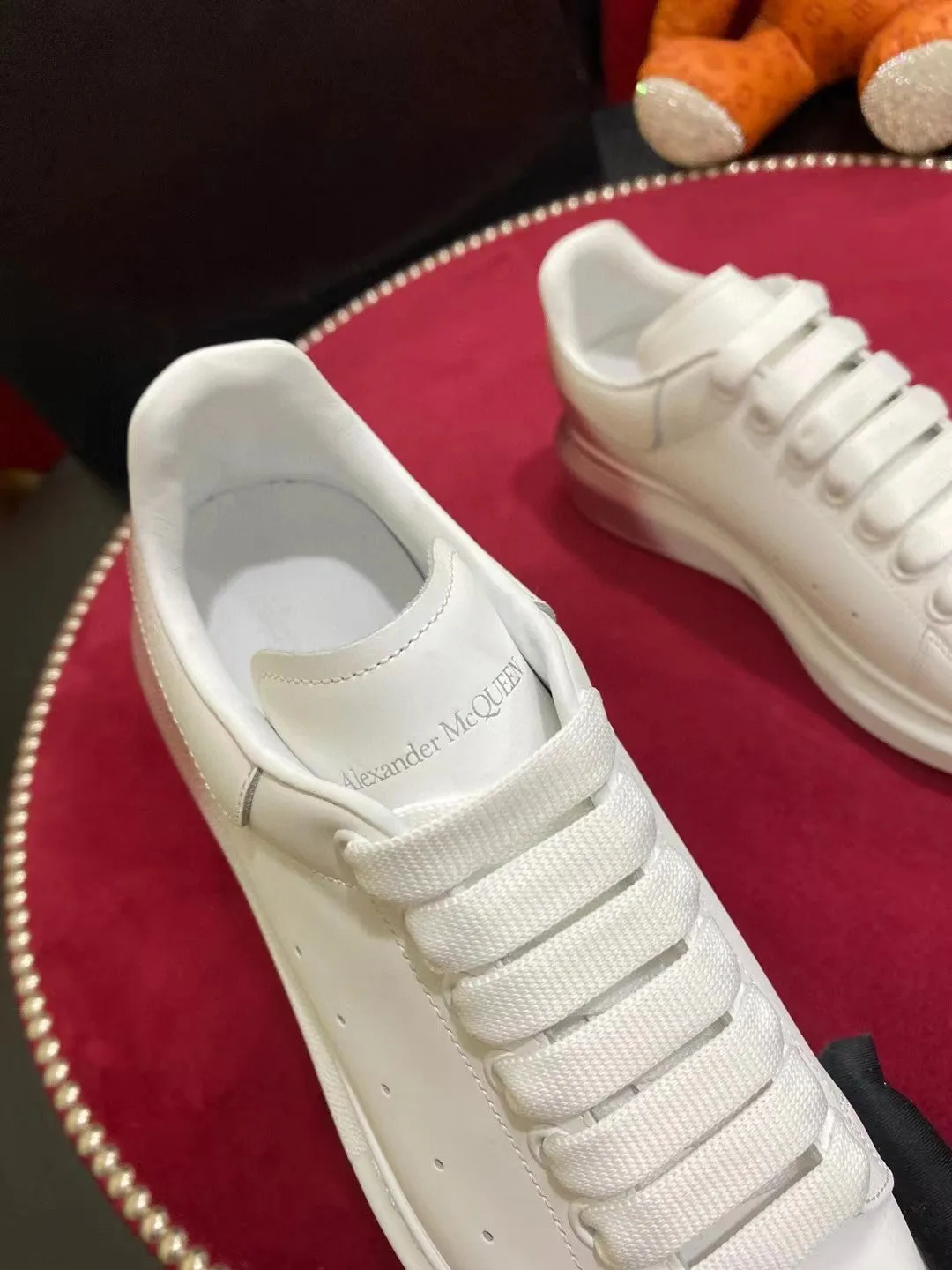 Mens Stylish Alexander McQueen Oversized White/Red Sneakers