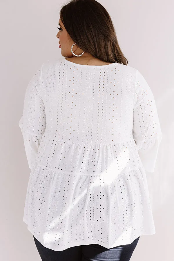 Amalfi Mood Eyelet Shift Top In White Curves