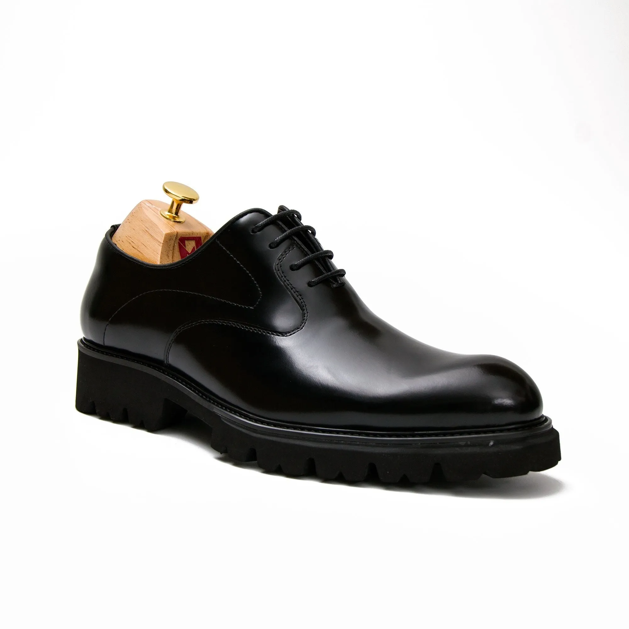 Black leather oxford shoes with rubber sole