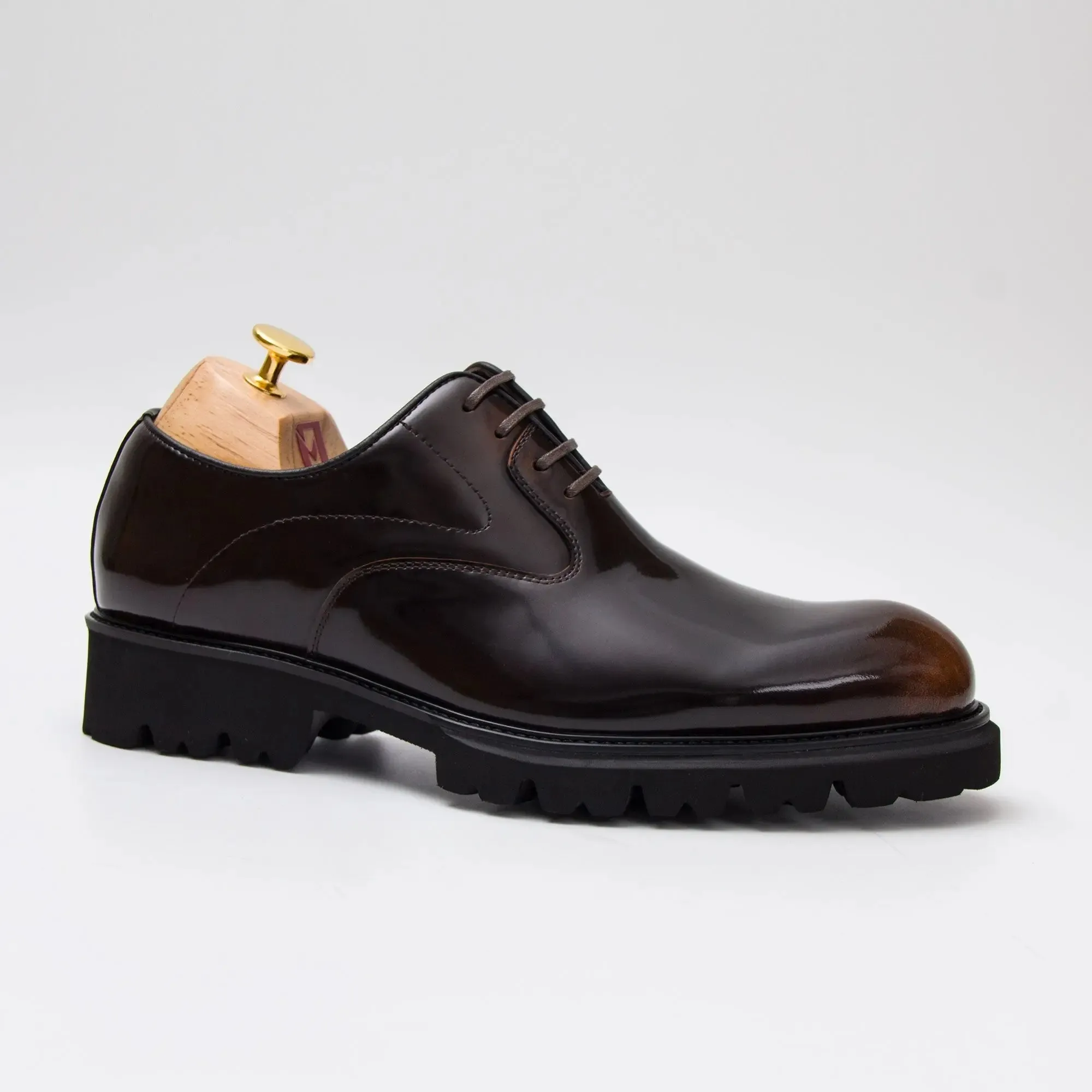 Black leather oxford shoes with rubber sole