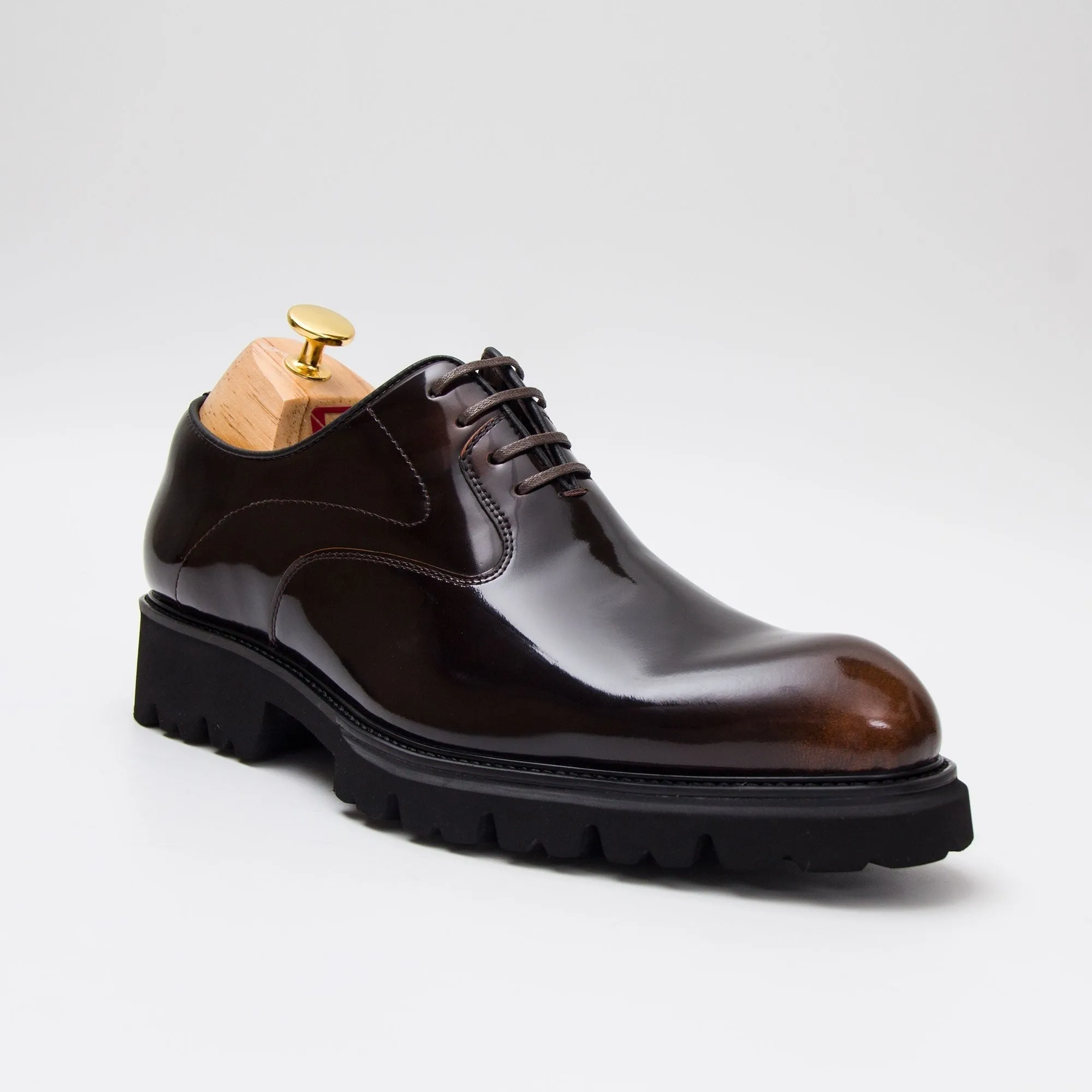 Black leather oxford shoes with rubber sole