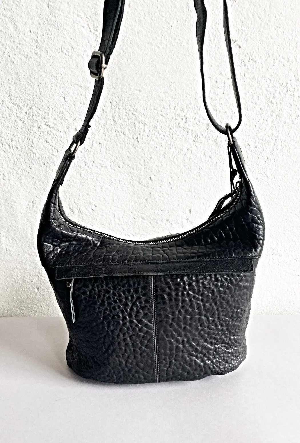 Gita Bubble Leather Purse, Black