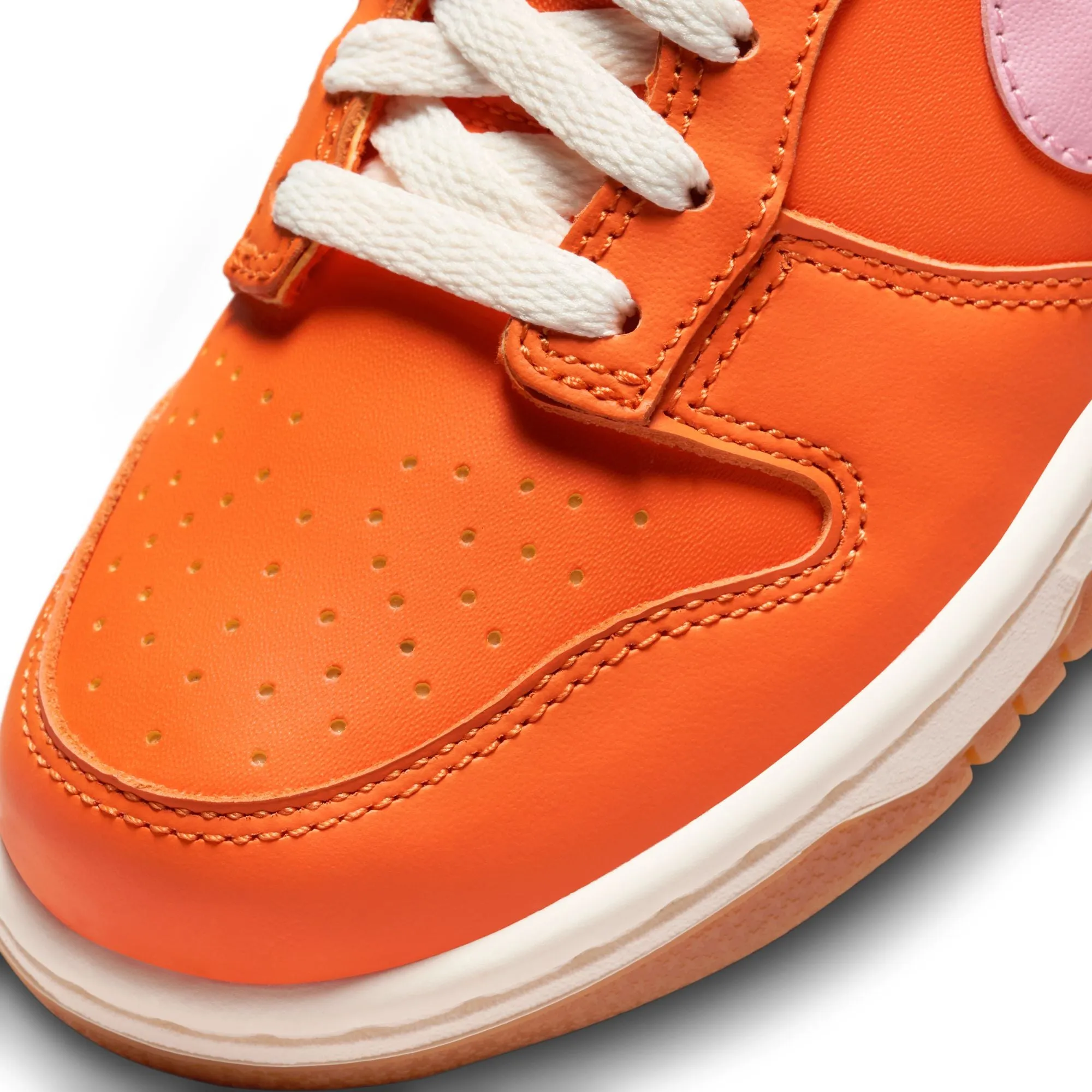 Nike Dunk Low SE (GS) (Safety Orange/Med Soft Pink)