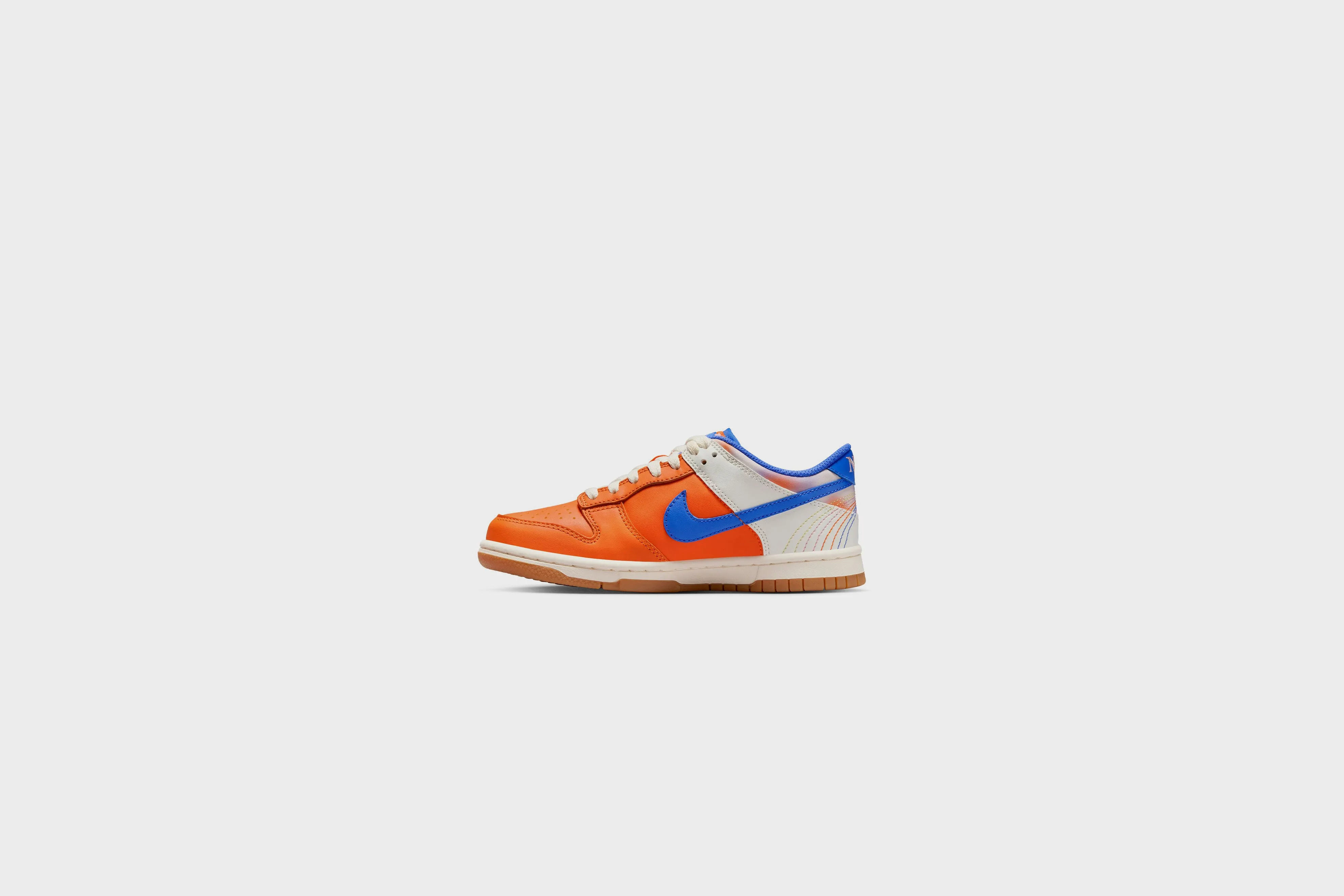 Nike Dunk Low SE (GS) (Safety Orange/Med Soft Pink)