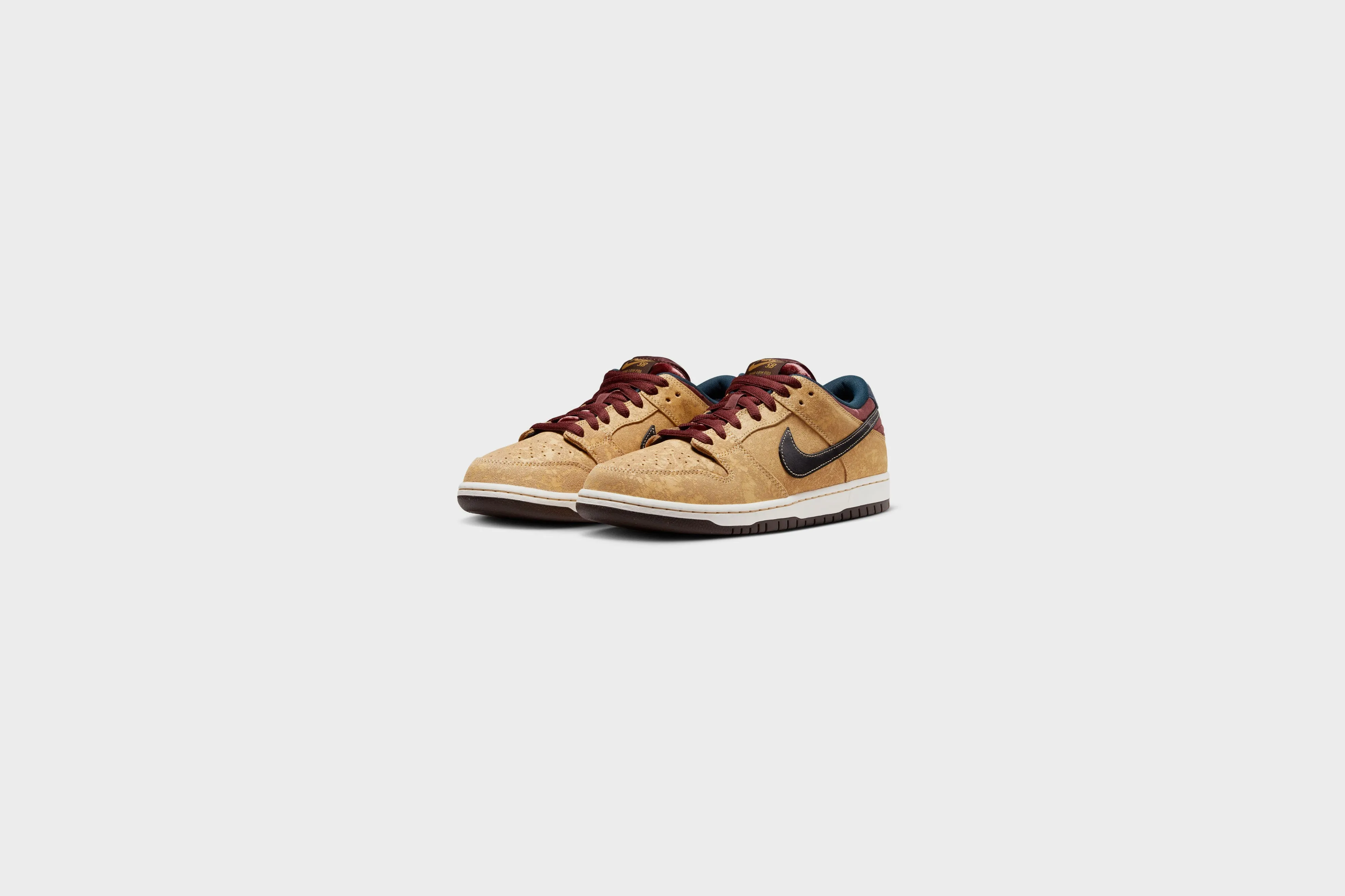 Nike SB Dunk Low Pro (Celestial Gold/Black)