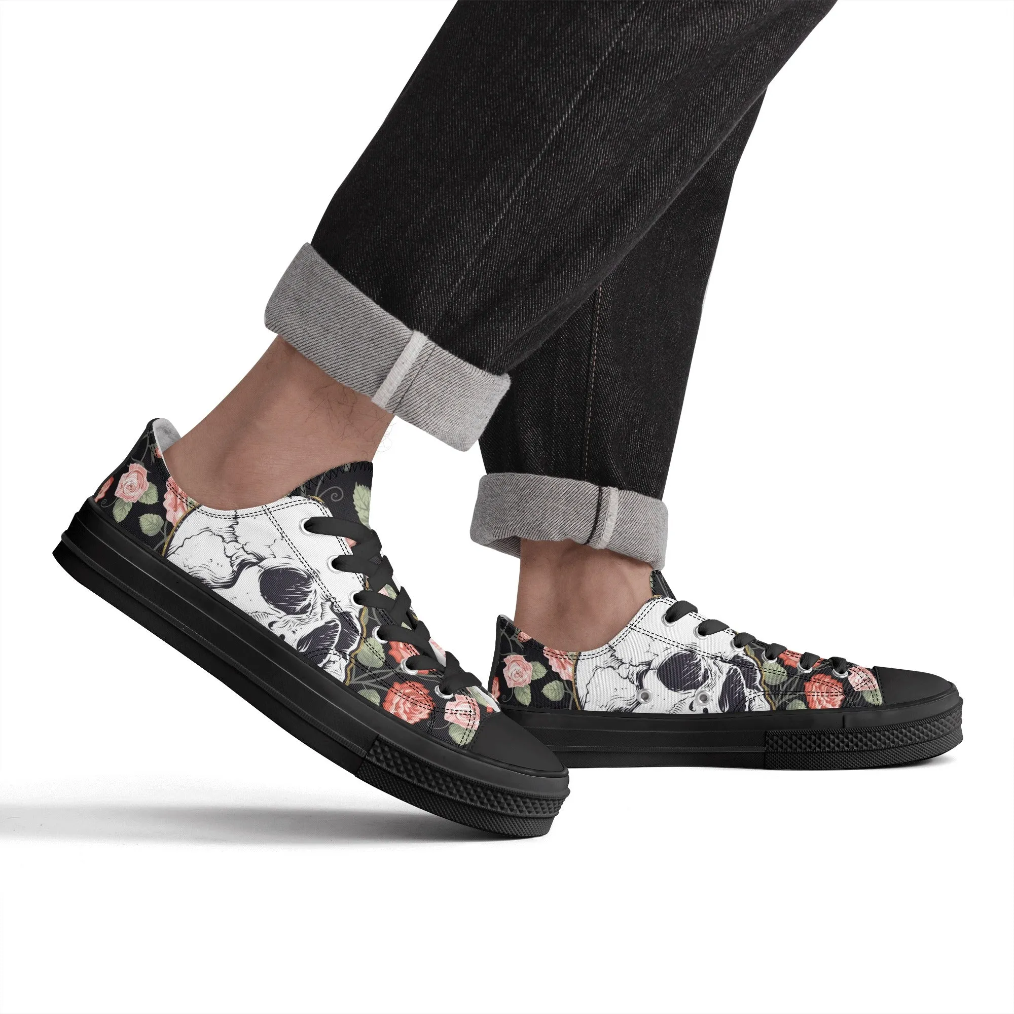 Skull & Roses Pattern - Mens Classic Low Top Canvas Shoes for Footwear Lovers