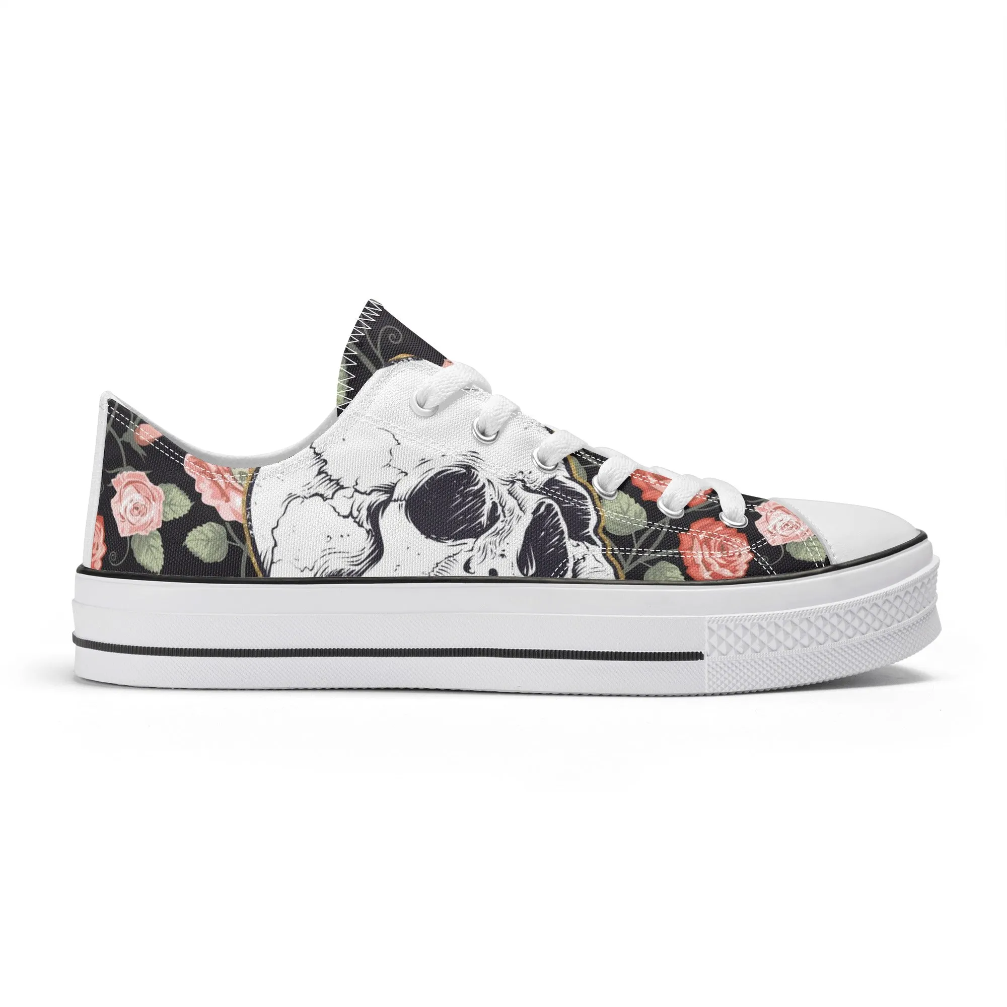 Skull & Roses Pattern - Mens Classic Low Top Canvas Shoes for Footwear Lovers