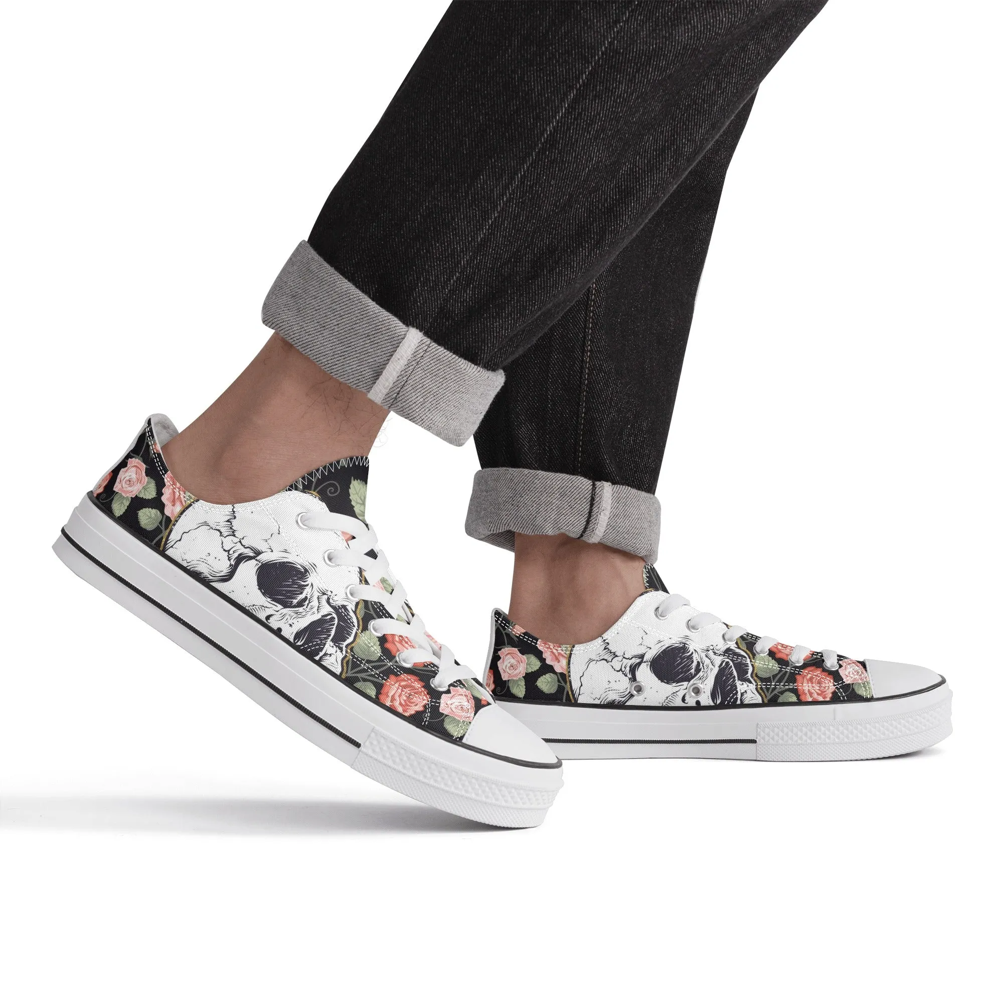 Skull & Roses Pattern - Mens Classic Low Top Canvas Shoes for Footwear Lovers