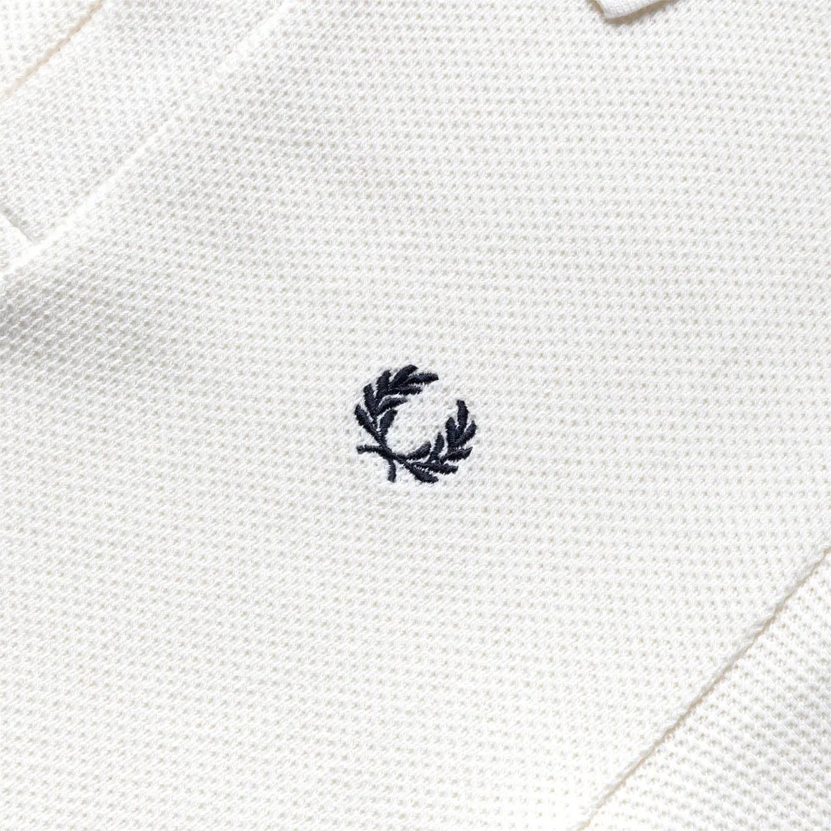 TEXTURED PIQUE POLO SHIRT